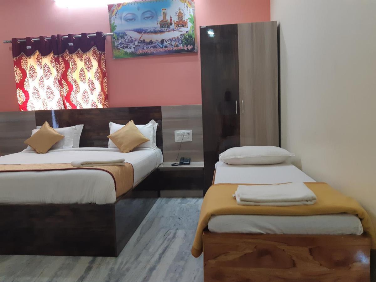 Devansh Bhanu Residency Dbr سريكالاهاستي المظهر الخارجي الصورة