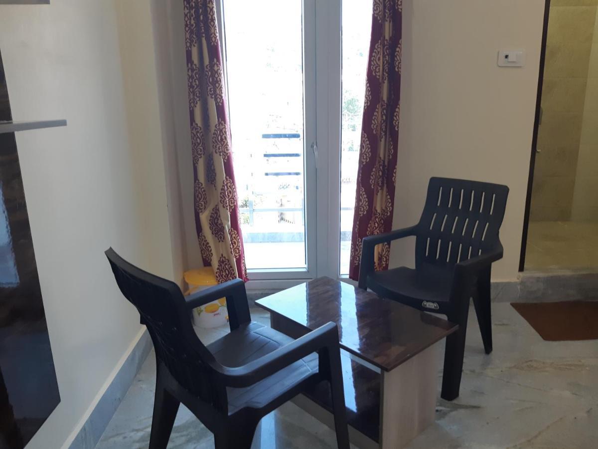 Devansh Bhanu Residency Dbr سريكالاهاستي المظهر الخارجي الصورة